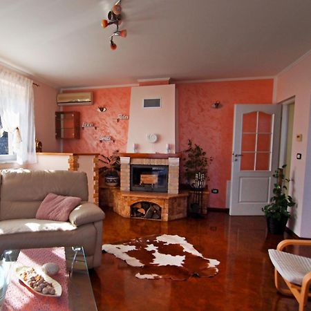 Apartman Mimi Laurana Esterno foto